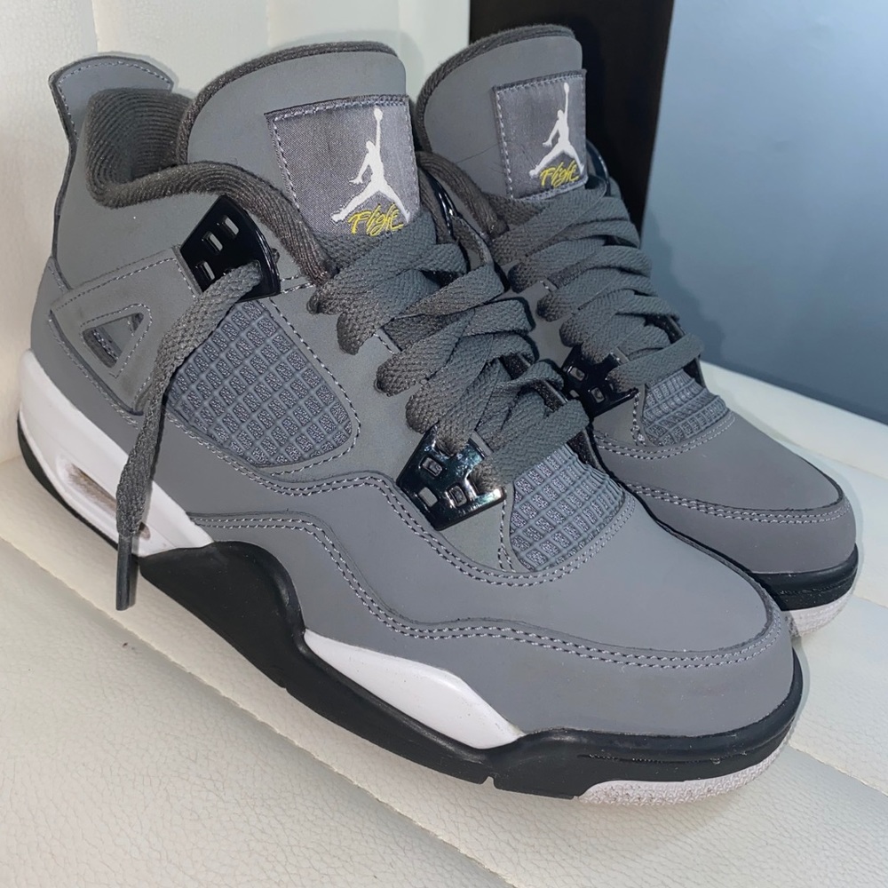 Cool Grey 4’s